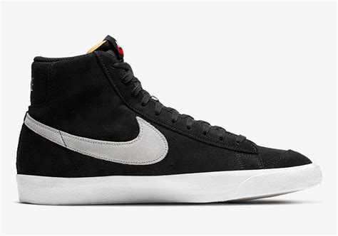 nike blazers zwart|nike black blazer low.